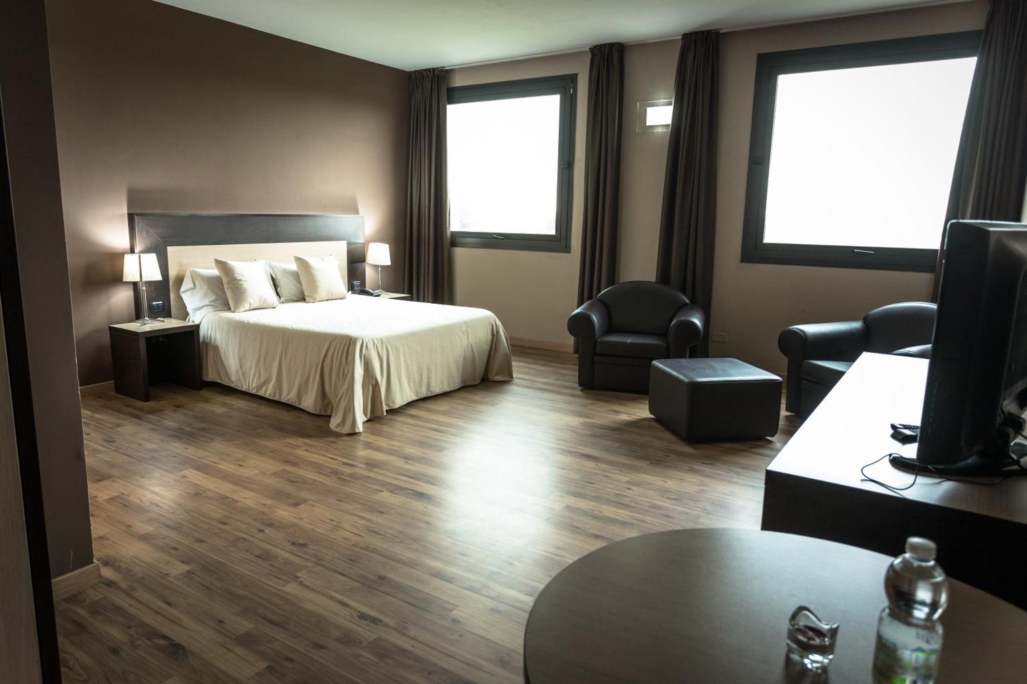 Hotel Don Camillo Brescello Buitenkant foto