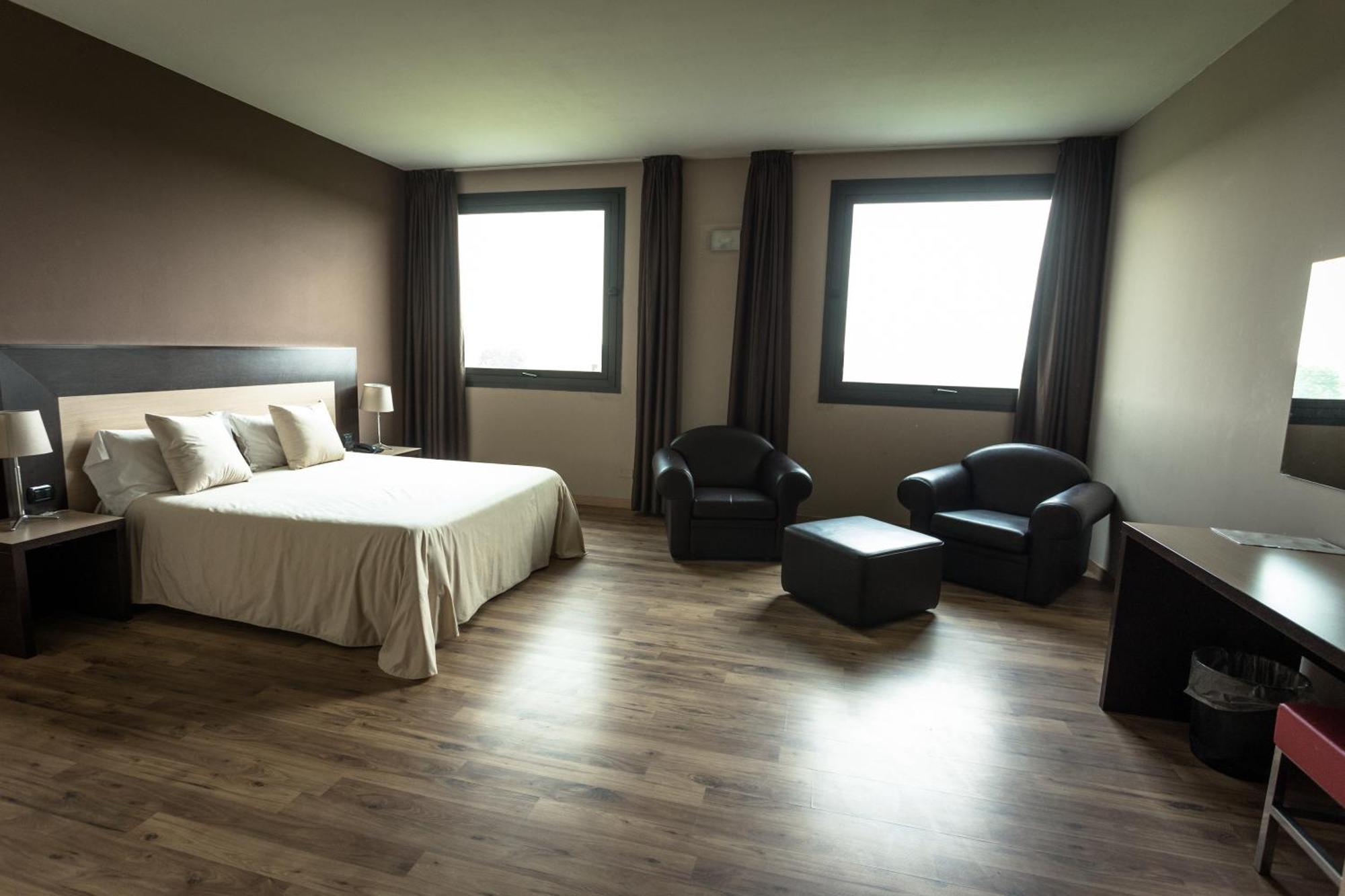 Hotel Don Camillo Brescello Buitenkant foto