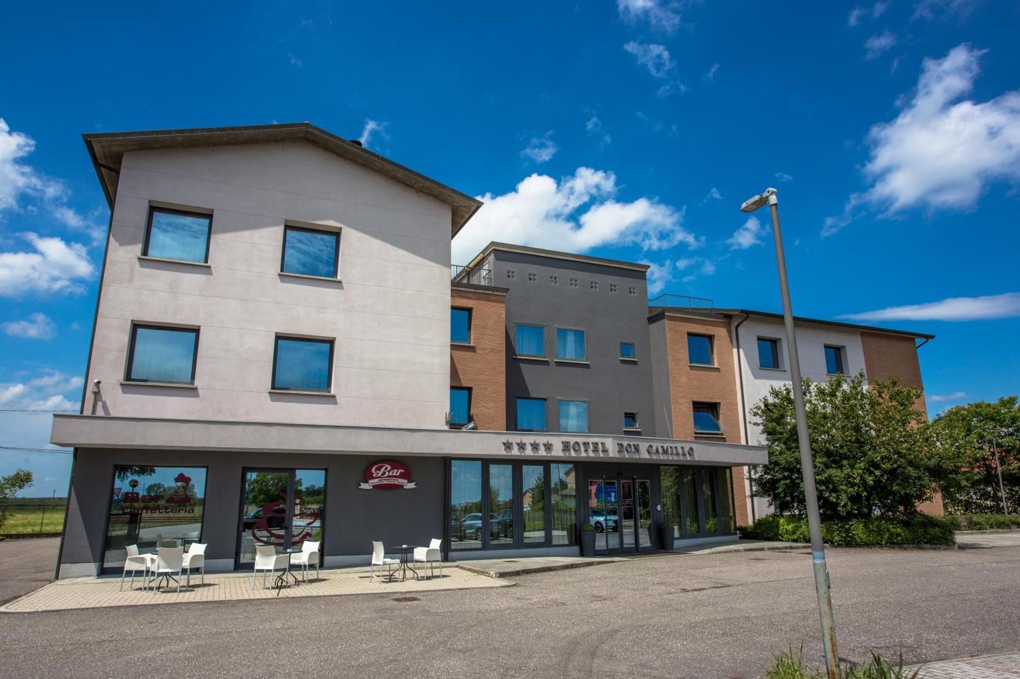 Hotel Don Camillo Brescello Buitenkant foto