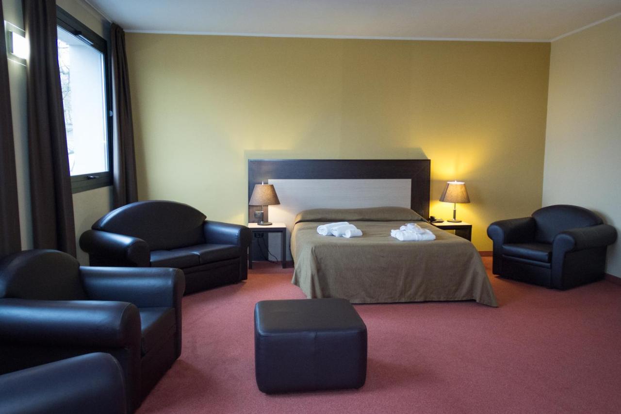 Hotel Don Camillo Brescello Buitenkant foto